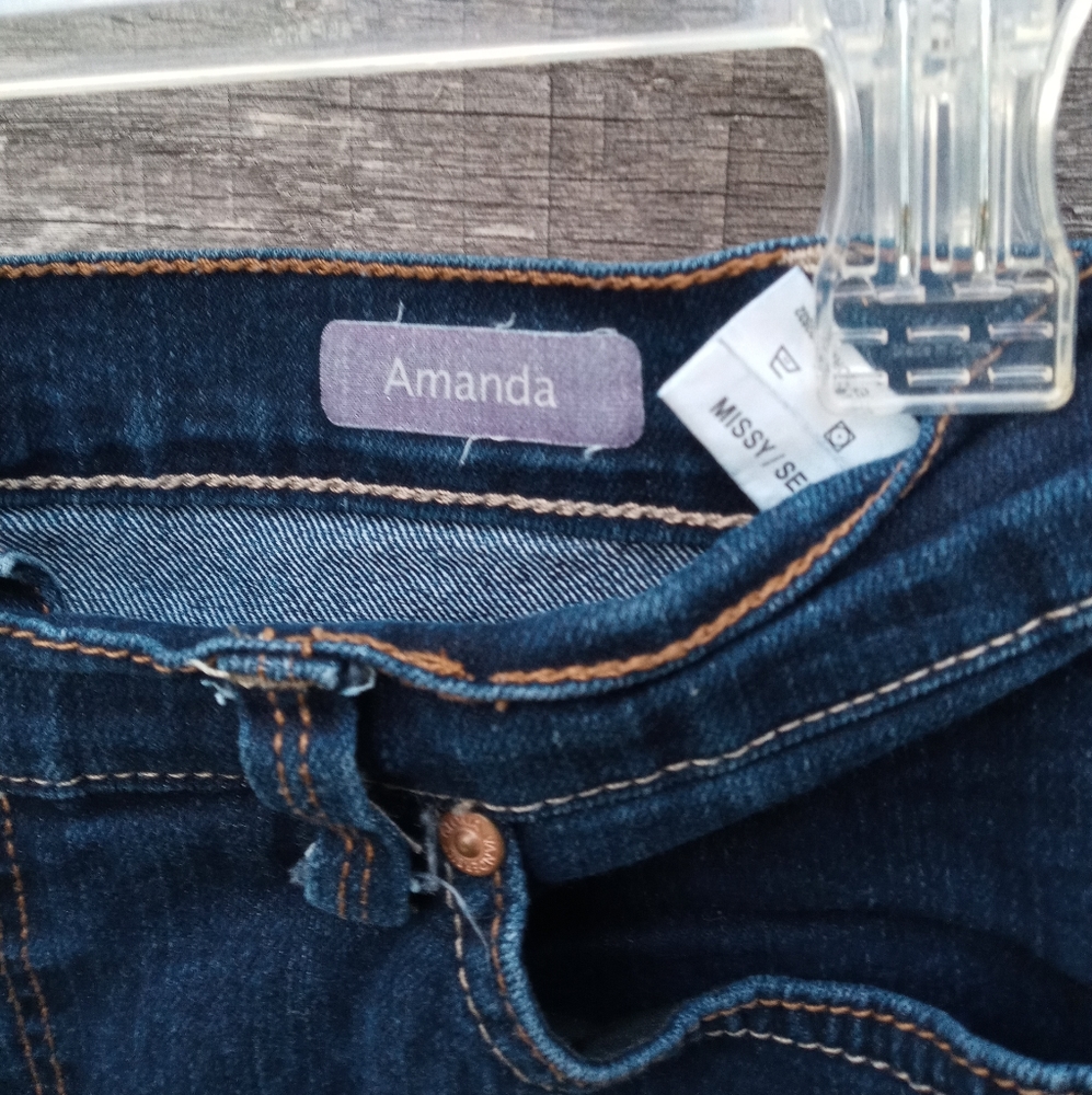 SALE $8.00 <<< Gloria Vanderbilt Amanda Blue Denim Read DESCRIPTION